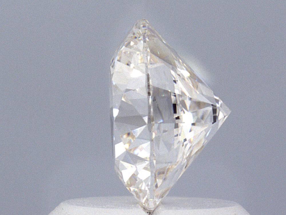 1.05 Carat Round Brilliant Lab Diamond Engagement Ring - Shape of Brilliant