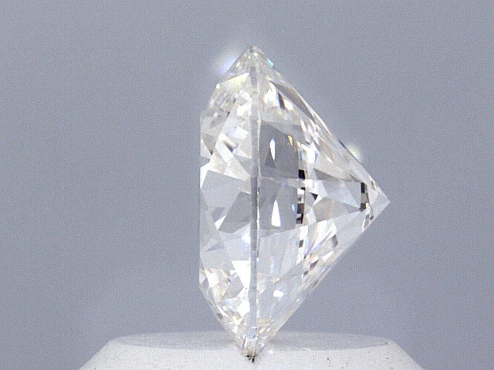 1.05 Carat Round Brilliant Lab Diamond Engagement Ring - Shape of Brilliant