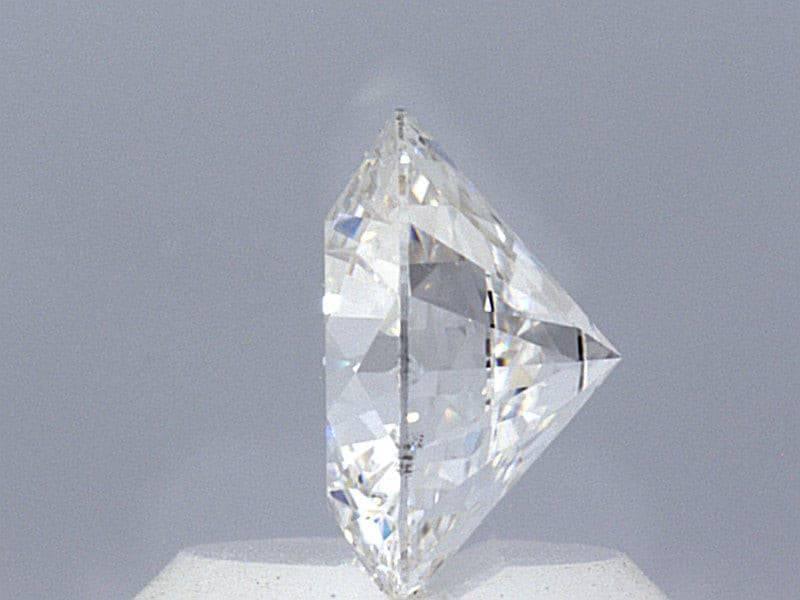 1.05 Carat Round Brilliant Lab Grown Diamond Engagement Ring - Shape of Brilliant
