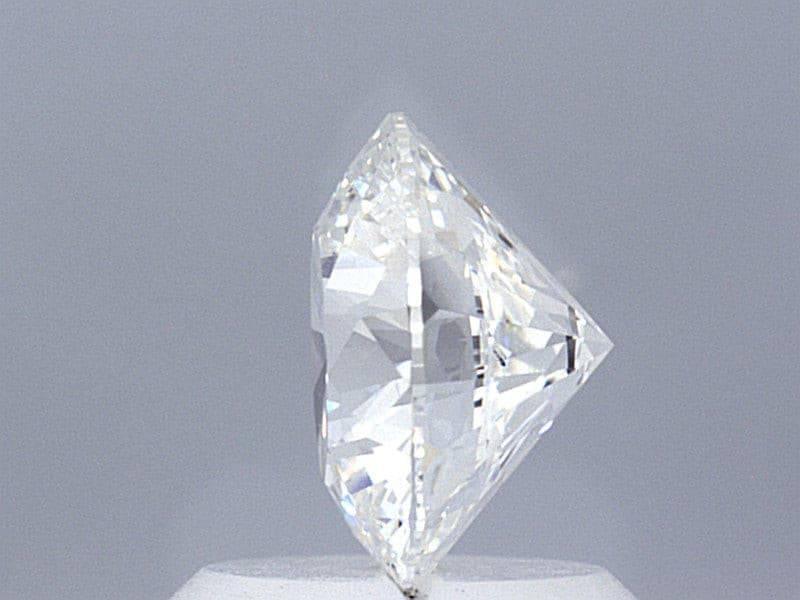 1.32 Carat Lab Grown Diamond Engagement Ring - Shape of Brilliant