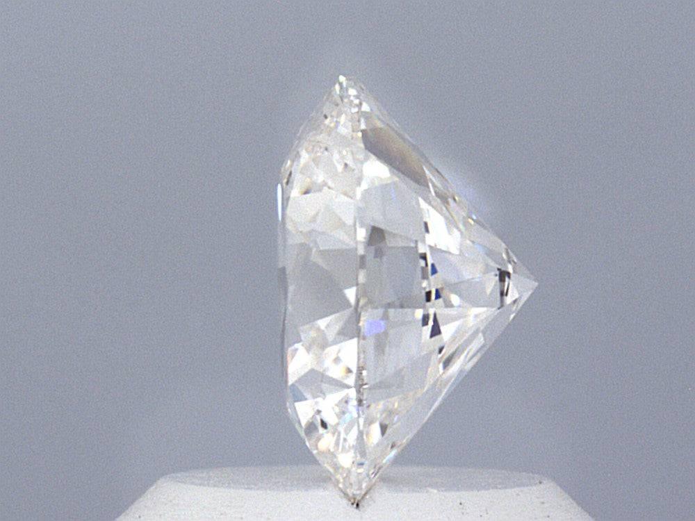 1 Carat Round Brilliant Lab Diamond Engagement Ring - The Shape of Brilliant