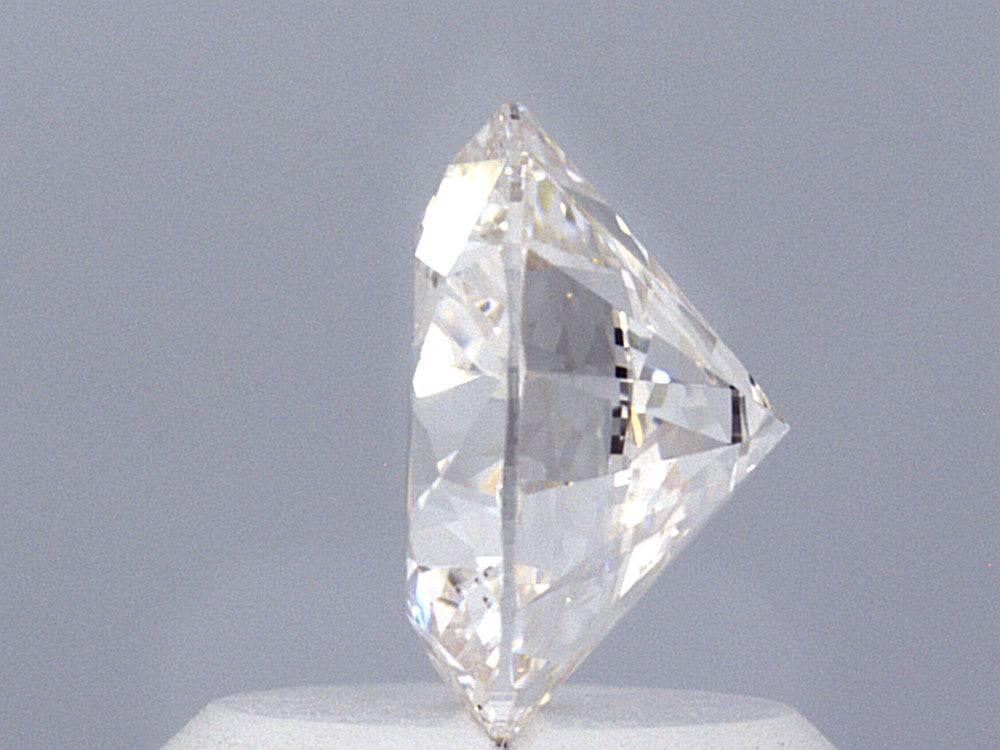 1 Carat Round Brilliant Lab Diamond Engagement Ring - The Shape of Brilliant